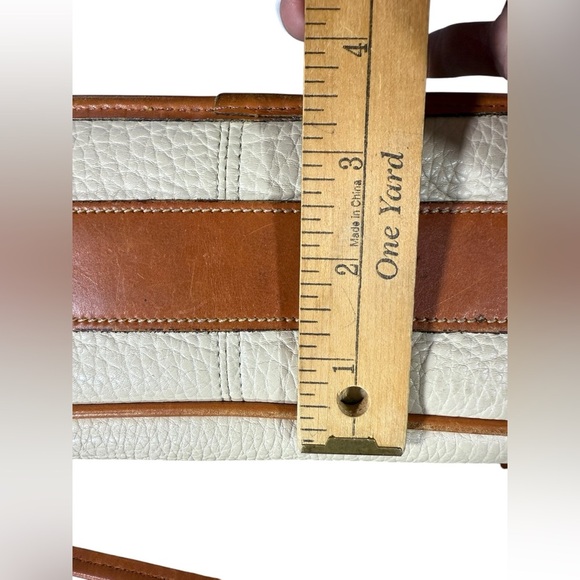 Dooney & Bourke Equestrian R56 Binocular Handbag Vintage Bone/Tan - Picture 15 of 16